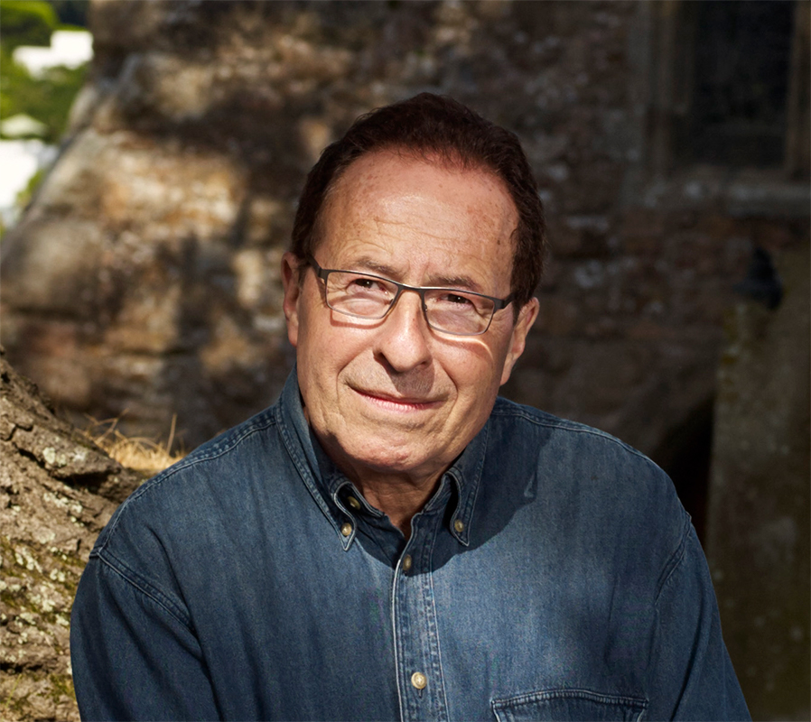 Peter James